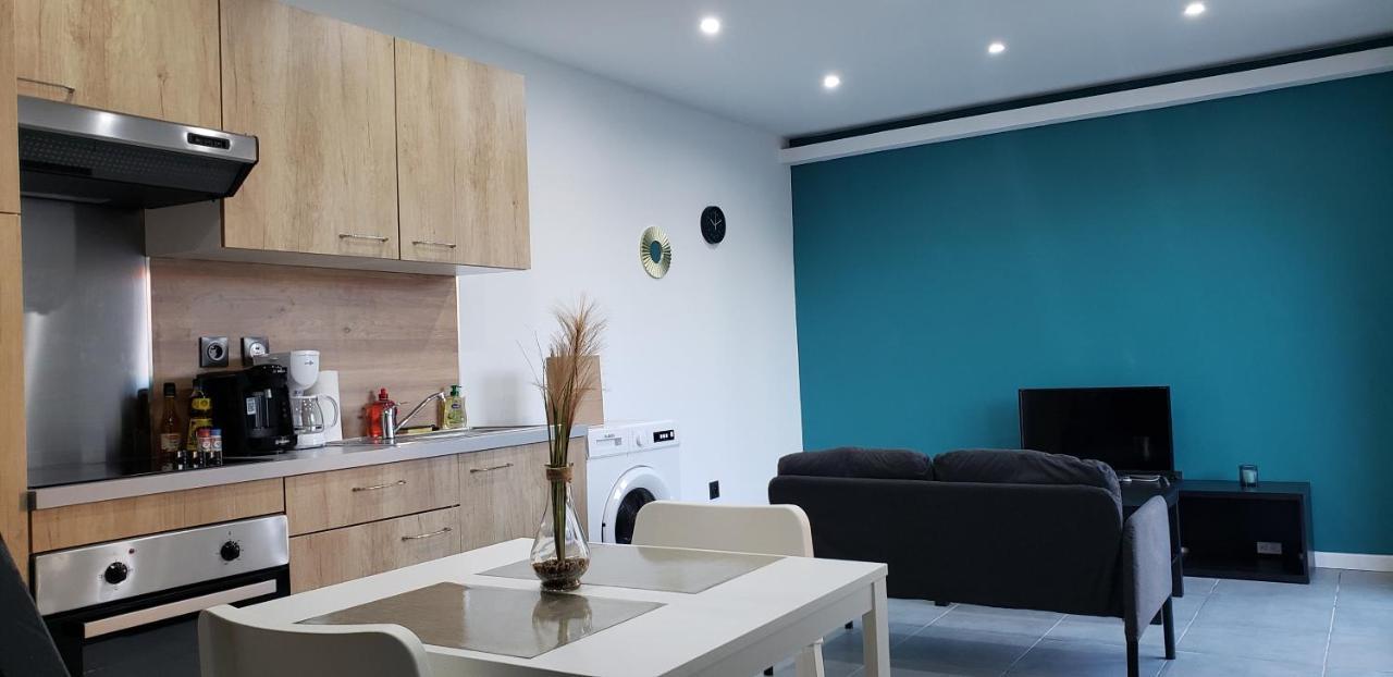 La Plume D'Or - Wifi - Parking Prive Apartment Lens Bagian luar foto